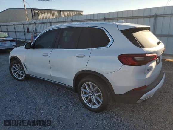 ✅ 2019 BMW X5 xDrive40i • VIN: 5UXCR6C51KLL03771 • Лот: 89460205. Опубликован ранее на Copart с пробегом 145 821 миль. Бесплатный доступ к архиву аукционных продаж из США и подробный отчёт об истории автомобиля на DreamBid. Изображение 2.