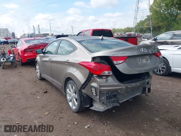 ✅ 2013 Hyundai Elantra GLS • VIN: 5NPDH4AE1DH417972 • Lot: 43300921. Listed on IAAI with 181,293 mi. Free auction sales archive from the USA and detailed vehicle history report at DreamBid. Image 3.