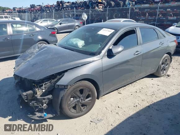 ✅ 2023 Hyundai Elantra SEL • VIN: KMHLM4AGXPU585463 • Лот: 43237464. Размещён на IAAI с пробегом 71 043 миль миль. Получите бесплатный доступ к архиву аукционных продаж из США и посмотрите подробный отчёт об истории автомобиля на DreamBid. Изображение 2.