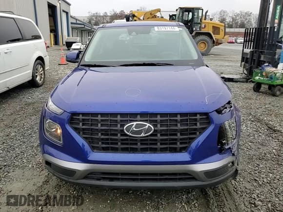 ✅ 2022 Hyundai Venue SE • VIN: KMHRB8A3XNU197635 • Lot: 83197144. Listed on Copart with 56,207 mi. Free auction sales archive from the USA and detailed vehicle history report at DreamBid. Image 11.