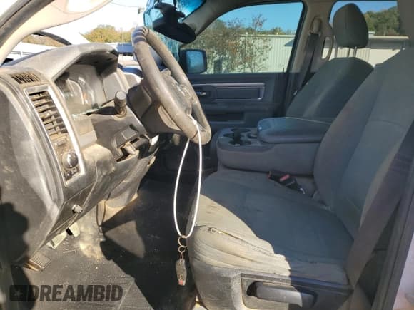 ✅ 2018 Ram 2500 SLT • VIN: 3C6UR5DLXJG283150 • Lot: 91800305. Listed on Copart with 182,918 mi. Free auction sales archive from the USA and detailed vehicle history report at DreamBid. Image 7.
