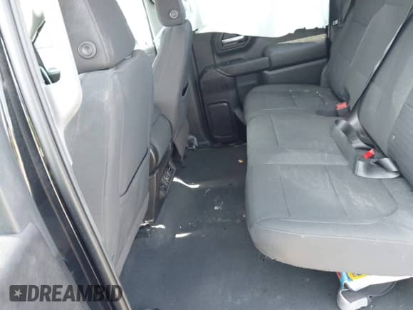 2022 Chevrolet Silverado 1500 LT z VIN 1GCPWCED0NZ201765, wystawiony jako IAAI lot #42423674 z przebiegiem 40 001 mil mil oraz . Historia ofert i sprzedaży dostępna na DreamBid. Obrazek 8.