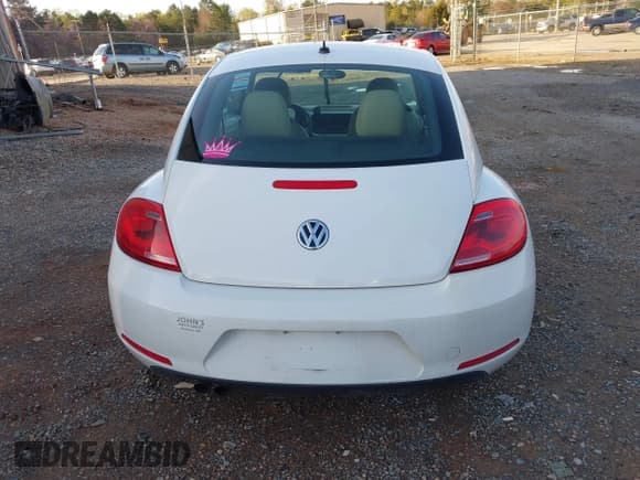 ✅ 2013 Volkswagen Beetle Fender Edition • VIN: 3VWJP7AT2DM614534 • Лот: 41919625. Опубликован ранее на IAAI с пробегом 86 362 миль. Бесплатный доступ к архиву аукционных продаж из США и подробный отчёт об истории автомобиля на DreamBid. Изображение 16.