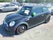2013 MINI Hardtop с VIN WMWSU3C54DT689273, выставлен на аукционе IAAI как лот 42501517 с пробегом 100 194 миль миль и . История ставок и продаж доступна на DreamBid. Изображение 2.