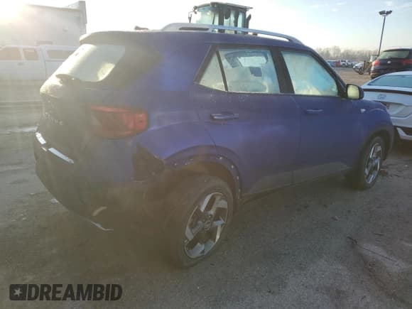 ✅ 2024 Hyundai Venue SEL • VIN: KMHRC8A32RU281533 • Lot: 50587955. Listed on Copart with 12,590 mi. Free auction sales archive from the USA and detailed vehicle history report at DreamBid. Image 3.