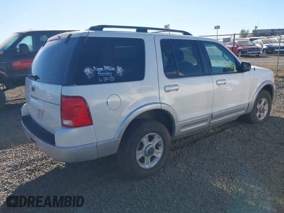 ✅ 2002 Ford Explorer • VIN: 1FMZU75E22ZB63882 • Лот: 42620836. Опубликован ранее на IAAI с пробегом Не указан. Бесплатный доступ к архиву аукционных продаж из США и подробный отчёт об истории автомобиля на DreamBid. Изображение 4.