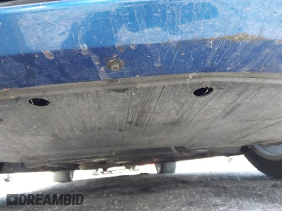 ✅ 2018 Chevrolet Camaro 1LT • VIN: 1G1FB1RS7J0146601 • Lot: 43002365. Listed on IAAI with 98,021 mi. Free auction sales archive from the USA and detailed vehicle history report at DreamBid. Image 18.