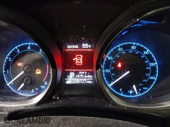 ✅ 2015 Toyota Corolla LE • VIN: 2T1BURHE2FC327354 • Lot: 43683450. Listed on IAAI with 238,727 mi. Free auction sales archive from the USA and detailed vehicle history report at DreamBid. Image 7.