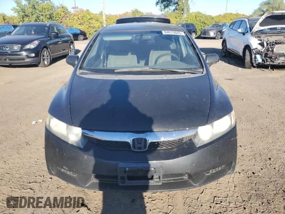 ✅ 2009 Honda Civic DX-G • VIN: 2HGFA16409H112721 • Lot: 84615045. Listed on Copart with 287,826 mi. Free auction sales archive from the USA and detailed vehicle history report at DreamBid. Image 5.