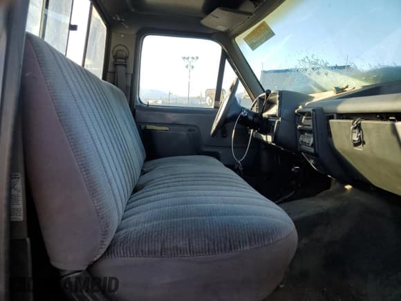 ✅ 1991 Ford F-250 • VIN: 1FTEF26H5MPA24028 • Лот: 87899925. Опубликован ранее на Copart с пробегом 68 316 миль. Бесплатный доступ к архиву аукционных продаж из США и подробный отчёт об истории автомобиля на DreamBid. Изображение 11.