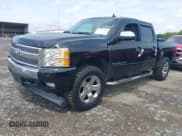 ✅ 2007 Chevrolet Silverado 1500 1LT • VIN: 2GCEC13J971689624 • Lot: 42121216. Wystawiony na IAAI z przebiegiem 171 156 mil. Bezpłatny archiwum sprzedaży aukcyjnych z USA i szczegółowy raport historii pojazdu na DreamBid. Zdjęcie 2.