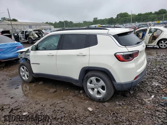 ✅ 2021 Jeep Compass Latitude • VIN: 3C4NJCBB6MT518416 • Lot: 60302575. Wystawiony na Copart z przebiegiem 80 405 mil. Bezpłatny archiwum sprzedaży aukcyjnych z USA i szczegółowy raport historii pojazdu na DreamBid. Zdjęcie 2.