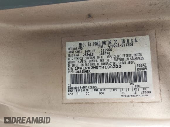 ✅ 1996 Ford Thunderbird LX • VIN: 1FALP62W5TH100233 • Lot: 42322331. Listed on IAAI with 36,976 mi. Free auction sales archive from the USA and detailed vehicle history report at DreamBid. Image 9.