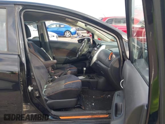 ✅ 2015 Nissan Note SL • VIN: 3N1CE2CP4FL423519 • Lot: 43524050. Listed on IAAI with Not provided. Free auction sales archive from the USA and detailed vehicle history report at DreamBid. Image 5.