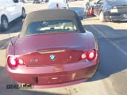 ✅ 2005 BMW Z4 2.5i • VIN: 4USBT33535LR70546 • Lot: 43707315. Wystawiony na IAAI z przebiegiem 93 714 mil. Bezpłatny archiwum sprzedaży aukcyjnych z USA i szczegółowy raport historii pojazdu na DreamBid. Zdjęcie 16.