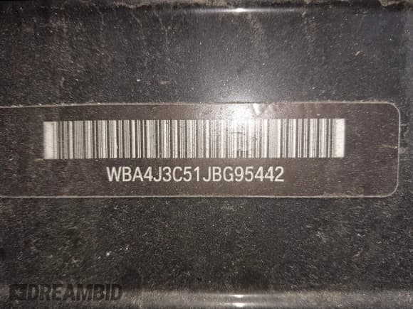 ✅ 2018 BMW 4 Series 430i xDrive • VIN: WBA4J3C51JBG95442 • Lot: 42595947. Listed on IAAI with 76,358 mi. Free auction sales archive from the USA and detailed vehicle history report at DreamBid. Image 18.