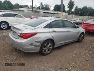 ✅ 2011 Hyundai Sonata SE • VIN: 5NPEC4AC6BH269610 • Lot: 72207464. Listed on Copart with 281,963 mi. Free auction sales archive from the USA and detailed vehicle history report at DreamBid. Image 3.