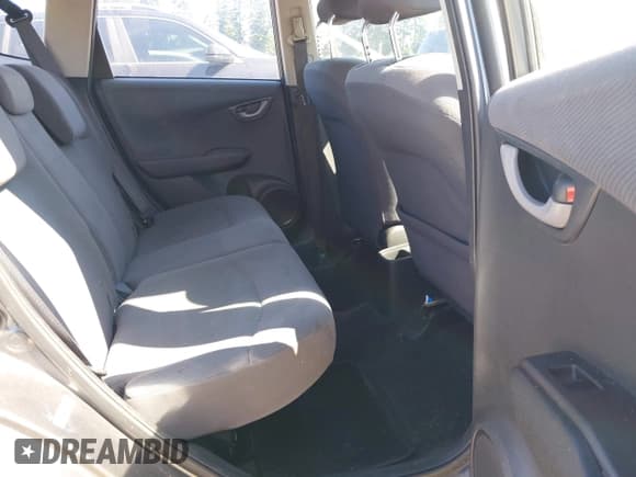 ✅ 2012 Honda Fit • VIN: JHMGE8G39CS009141 • Lot: 42854688. Wystawiony na IAAI z przebiegiem 128 395 mil. Bezpłatny archiwum sprzedaży aukcyjnych z USA i szczegółowy raport historii pojazdu na DreamBid. Zdjęcie 8.