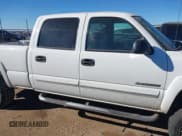 ✅ 2003 Chevrolet Silverado 2500HD LS • VIN: 1GCHK23U13F169243 • Lot: 43764426. Wystawiony na IAAI z przebiegiem 207 587 mil. Bezpłatny archiwum sprzedaży aukcyjnych z USA i szczegółowy raport historii pojazdu na DreamBid. Zdjęcie 13.