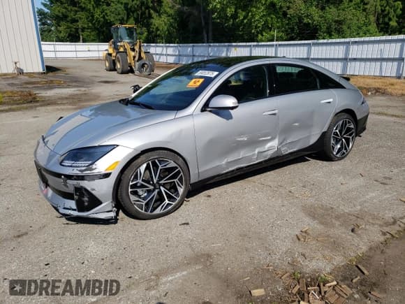 ✅ 2025 Hyundai Ioniq 6 Limited • VIN: KMHM54AC6SA096602 • Lot: 59052875. Listed on Copart with 1,860 mi. Free auction sales archive from the USA and detailed vehicle history report at DreamBid. Image 1.