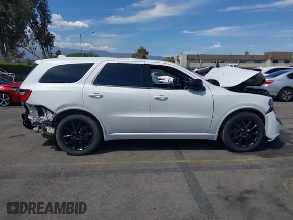✅ 2018 Dodge Durango SXT • VIN: 1C4RDHAG9JC197854 • Lot: 43096608. Wystawiony na IAAI z przebiegiem 93 935 mil. Bezpłatny archiwum sprzedaży aukcyjnych z USA i szczegółowy raport historii pojazdu na DreamBid. Zdjęcie 14.