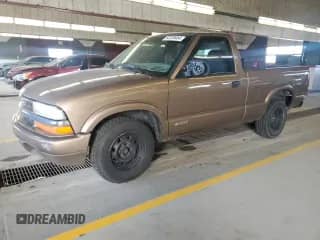 2002 Chevrolet S-10 with VIN 1GCCS145X28236145, listed as a Copart auction lot 83739454 with 152,078 mi miles and Salvage title. Bid and sale history available at DreamBid. Image 1.