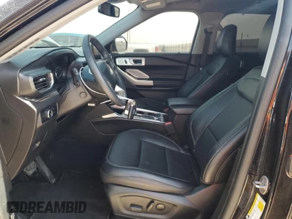 ✅ 2024 Ford Explorer Limited • VIN: 1FMSK8FH7RGA01161 • Lot: 55423325. Wystawiony na Copart z przebiegiem 21 587 mil. Bezpłatny archiwum sprzedaży aukcyjnych z USA i szczegółowy raport historii pojazdu na DreamBid. Zdjęcie 7.