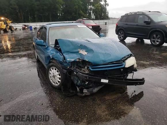 ✅ 1995 Honda Accord LX • VIN: 1HGCD5631SA066149 • Лот: 73461324. Опубликован ранее на Copart с пробегом 196 561 миль. Бесплатный доступ к архиву аукционных продаж из США и подробный отчёт об истории автомобиля на DreamBid. Изображение 11.