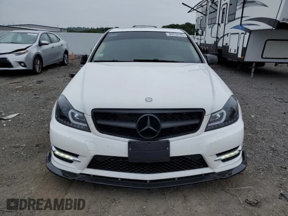 ✅ 2013 Mercedes-Benz C 300 Sport • VIN: WDDGF8AB4DR267712 • Лот: 60232485. Опубликован ранее на Copart с пробегом 56 942 миль. Бесплатный доступ к архиву аукционных продаж из США и подробный отчёт об истории автомобиля на DreamBid. Изображение 5.