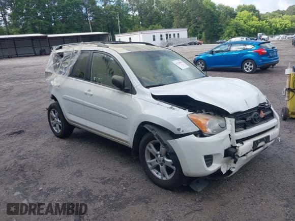 ✅ 2012 Toyota RAV4 • VIN: 2T3BF4DV9CW194516 • Лот: 42253984. Опубликован ранее на IAAI с пробегом 226 923 миль. Бесплатный доступ к архиву аукционных продаж из США и подробный отчёт об истории автомобиля на DreamBid. Изображение 1.