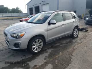 2014 Mitsubishi Outlander SE с VIN 4A4AR4AU8EE032880, выставлен на аукционе Copart как лот 84462845 с пробегом 130 555 миль миль и Списание • Salvage title. История ставок и продаж доступна на DreamBid. Изображение 1.