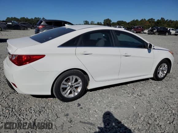 ✅ 2014 Hyundai Sonata GLS • VIN: 5NPEB4AC4EH822925 • Lot: 76303834. Listed on Copart with 133,490 mi. Free auction sales archive from the USA and detailed vehicle history report at DreamBid. Image 3.