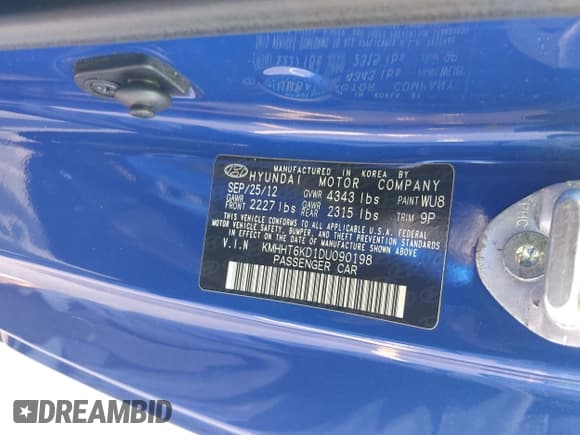 ✅ 2013 Hyundai Genesis Coupe 2.0T • VIN: KMHHT6KD1DU090198 • Lot: 42297169. Wystawiony na IAAI z przebiegiem 69 501 mil. Bezpłatny archiwum sprzedaży aukcyjnych z USA i szczegółowy raport historii pojazdu na DreamBid. Zdjęcie 9.