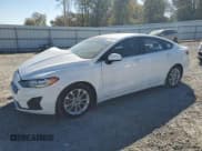 ✅ 2019 Ford Fusion SE • VIN: 3FA6P0HDXKR203578 • Lot: 92715815. Wystawiony na Copart z przebiegiem 77 332 mil. Bezpłatny archiwum sprzedaży aukcyjnych z USA i szczegółowy raport historii pojazdu na DreamBid. Zdjęcie 1.