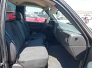 ✅ 2005 Chevrolet Silverado 1500 Work Truck • VIN: 1GCEC14X55Z109373 • Лот: 42303706. Опубликован ранее на IAAI с пробегом 242 390 миль. Бесплатный доступ к архиву аукционных продаж из США и подробный отчёт об истории автомобиля на DreamBid. Изображение 5.