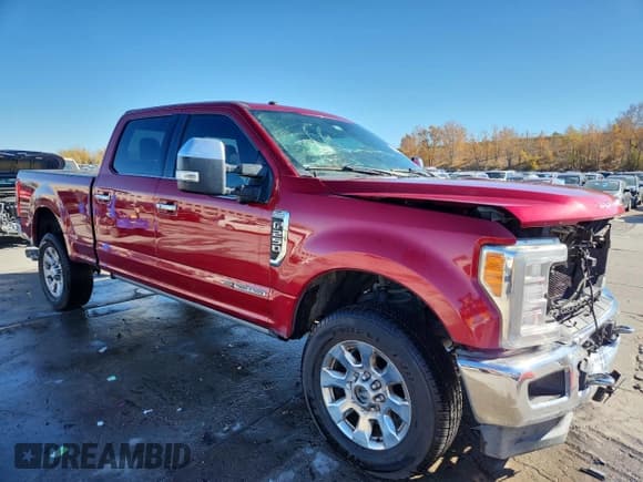 ✅ 2017 Ford F-250 Lariat • VIN: 1FT7W2BT0HEE81267 • Lot: 90487765. Wystawiony na Copart z przebiegiem 196 069 mil. Bezpłatny archiwum sprzedaży aukcyjnych z USA i szczegółowy raport historii pojazdu na DreamBid. Zdjęcie 4.