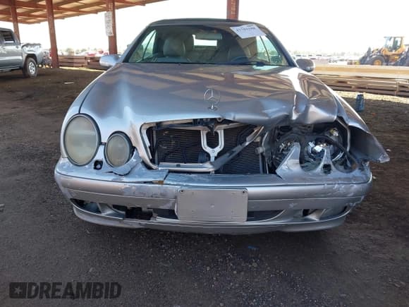 ✅ 2001 Mercedes-Benz CLK 320/430 • VIN: WDBLK65G01T070077 • Lot: 43783188. Wystawiony na IAAI z przebiegiem 151 353 mil. Bezpłatny archiwum sprzedaży aukcyjnych z USA i szczegółowy raport historii pojazdu na DreamBid. Zdjęcie 13.