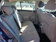 ✅ 2007 Volkswagen Rabbit • VIN: WVWCS71K17W255991 • Lot: 87119075. Wystawiony na Copart z przebiegiem Nie podano. Bezpłatny archiwum sprzedaży aukcyjnych z USA i szczegółowy raport historii pojazdu na DreamBid. Zdjęcie 10.