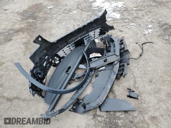 ✅ 2021 Cadillac XT5 AWD Sport • VIN: 1GYKNHRS1MZ161109 • Lot: 45024015. Wystawiony na Copart z przebiegiem Nie podano. Bezpłatny archiwum sprzedaży aukcyjnych z USA i szczegółowy raport historii pojazdu na DreamBid. Zdjęcie 13.