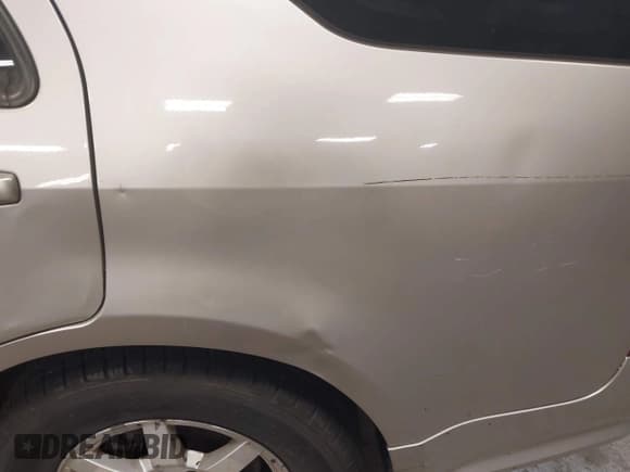 ✅ 2008 Cadillac SRX AWD • VIN: 1GYEE437780136042 • Lot: 42552302. Wystawiony na IAAI z przebiegiem 121 023 mil. Bezpłatny archiwum sprzedaży aukcyjnych z USA i szczegółowy raport historii pojazdu na DreamBid. Zdjęcie 19.