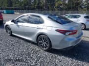 ✅ 2022 Toyota Camry XLE • VIN: 4T1F11AK5NU027557 • Лот: 43495649. Опубликован ранее на IAAI с пробегом 10 718 миль. Бесплатный доступ к архиву аукционных продаж из США и подробный отчёт об истории автомобиля на DreamBid. Изображение 3.