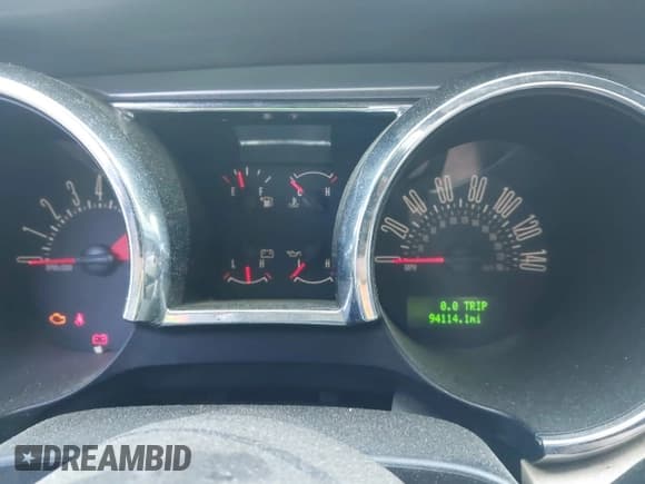 ✅ 2007 Ford Mustang GT Deluxe • VIN: 1ZVHT85HX75318578 • Lot: 42740222. Wystawiony na IAAI z przebiegiem 94 114 mil. Bezpłatny archiwum sprzedaży aukcyjnych z USA i szczegółowy raport historii pojazdu na DreamBid. Zdjęcie 7.