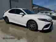 2024 Toyota Camry SE with VIN 4T1T11AK1RU868199, listed as a Copart auction lot 69488715 with 27,560 mi miles and Salvage title. Bid and sale history available at DreamBid. Image 4.