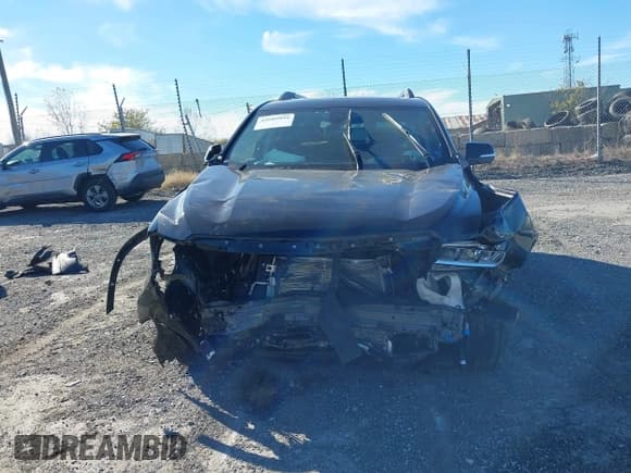 ✅ 2022 GMC Acadia AT4 • VIN: 1GKKNLLS0NZ127668 • Lot: 43605894. Listed on IAAI with Not provided. Free auction sales archive from the USA and detailed vehicle history report at DreamBid. Image 11.