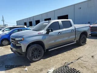 ✅ 2021 Chevrolet Silverado 1500 LT Trail Boss • VIN: 1GCPYFED3MZ222748 • Lot: 87114145. Wystawiony na Copart z przebiegiem 84 859 mil. Bezpłatny archiwum sprzedaży aukcyjnych z USA i szczegółowy raport historii pojazdu na DreamBid. Zdjęcie 1.