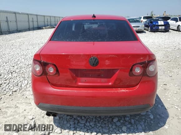 ✅ 2010 Volkswagen Jetta SE • VIN: 3VWRX7AJ8AM008426 • Lot: 58332245. Listed on Copart with 164,598 mi. Free auction sales archive from the USA and detailed vehicle history report at DreamBid. Image 6.