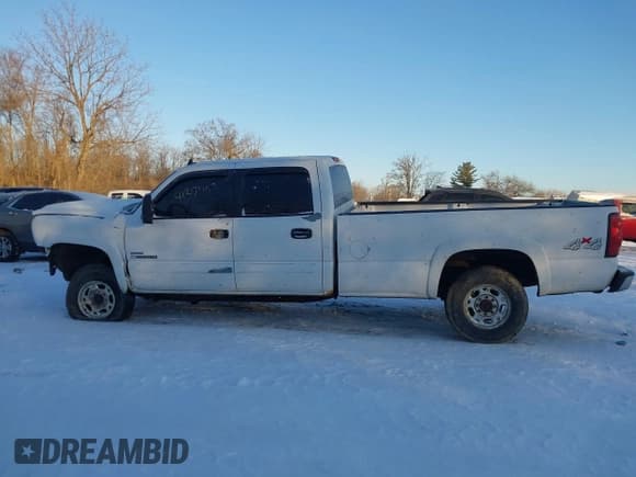 ✅ 2006 Chevrolet Silverado 2500HD LT3 • VIN: 1GCHK23D66F229988 • Лот: 41307107. Опубликован ранее на IAAI с пробегом 300 813 миль. Бесплатный доступ к архиву аукционных продаж из США и подробный отчёт об истории автомобиля на DreamBid. Изображение 15.