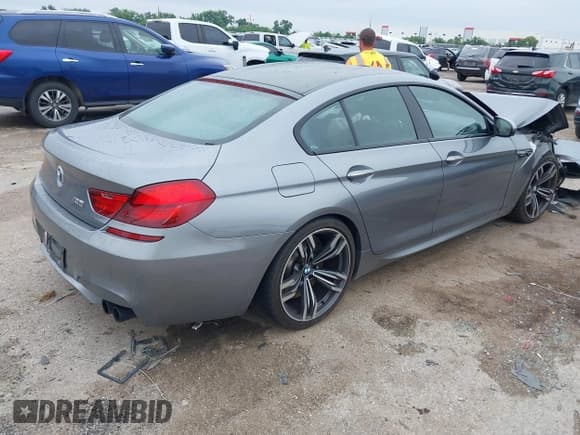 ✅ 2014 BMW M6 • VIN: WBS6C9C54EDV73926 • Lot: 42421586. Listed on IAAI with 82,216 mi. Free auction sales archive from the USA and detailed vehicle history report at DreamBid. Image 4.