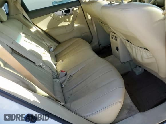 ✅ 2015 Infiniti QX70 • VIN: JN8CS1MU6FM380008 • Lot: 71081085. Wystawiony na Copart z przebiegiem 204 515 mil. Bezpłatny archiwum sprzedaży aukcyjnych z USA i szczegółowy raport historii pojazdu na DreamBid. Zdjęcie 11.