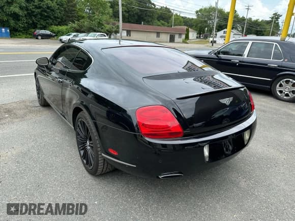 ✅ 2007 Bentley Continental GT • VIN: SCBCR73W17C040241 • Lot: 91603445. Wystawiony na Copart z przebiegiem 92 913 mil. Bezpłatny archiwum sprzedaży aukcyjnych z USA i szczegółowy raport historii pojazdu na DreamBid. Zdjęcie 3.